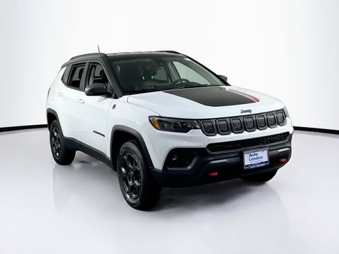 Used 2022 Jeep Compass Trailhawk w/ Trailhawk Convenience Group image 3