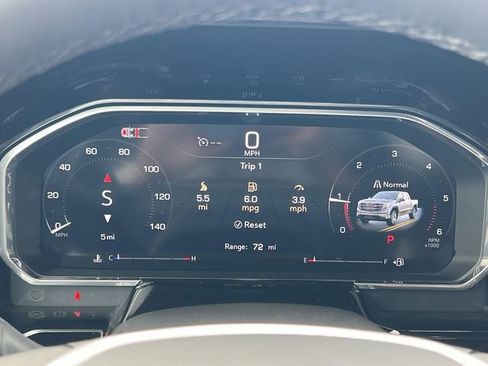 New 2026 GMC Sierra 1500 Elevation w/ LPO, Elevation Black Package image 15