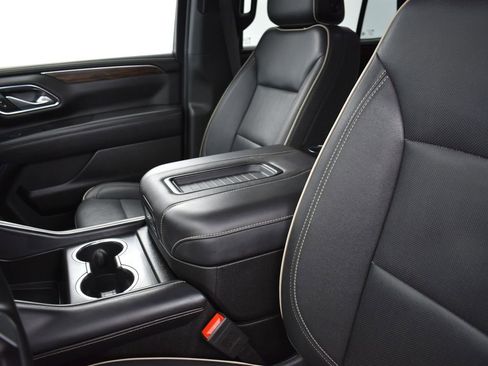 Used 2024 Chevrolet Tahoe Premier image 13