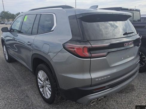Used 2026 GMC Acadia Elevation w/ Elevation Premium Package FWD image 2