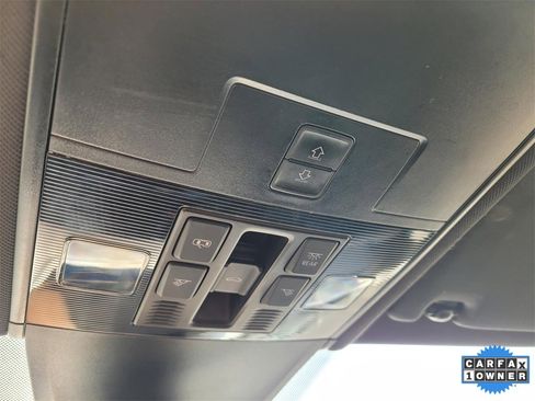 Used 2022 Volkswagen Tiguan SEL R-Line image 25