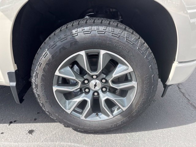 New 2026 Chevrolet Silverado 1500 RST w/ Safety Package AWD/4WD image 9
