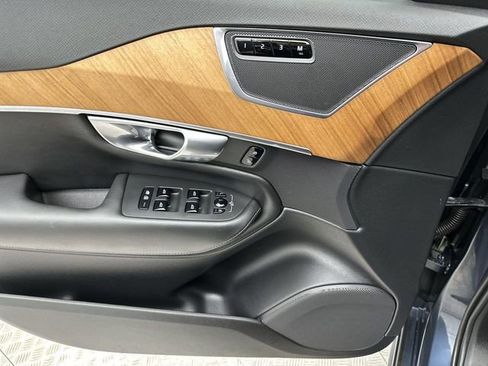 Certified 2025 Volvo XC90 B6 Plus image 13