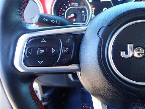 Used 2021 Jeep Gladiator Rubicon w/ Cold Weather Group AWD/4WD image 12