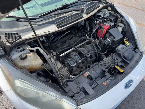 Used 2016 Ford Fiesta SE FWD image 21