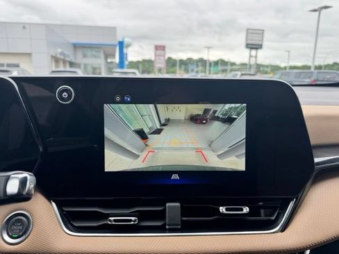 Certified 2025 Chevrolet Equinox ACTIV AWD/4WD image 4