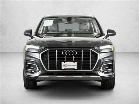 Used 2023 Audi Q5 2.0T Premium w/ Convenience Package AWD/4WD image 2