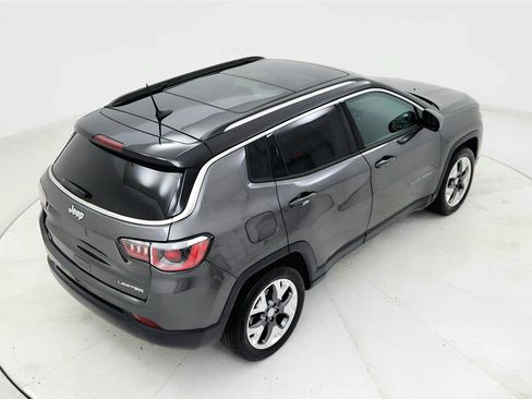 Used 2018 Jeep Compass Limited w/ Navigation Group FWD image 17