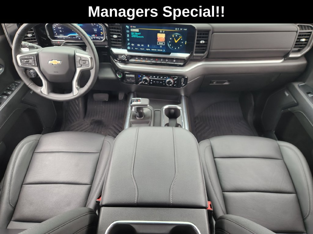 Used 2024 Chevrolet Silverado 1500 LTZ AWD/4WD image 24