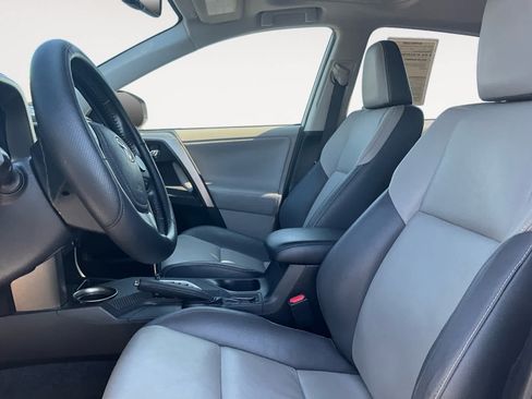 Used 2013 Toyota RAV4 Limited FWD image 9
