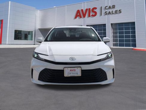 Used 2025 Toyota Camry LE FWD image 2