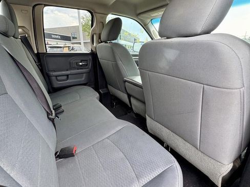 Used 2016 RAM 1500 Classic SLT AWD/4WD image 13