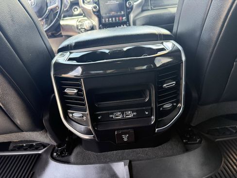 Used 2021 RAM 1500 Laramie AWD/4WD image 14