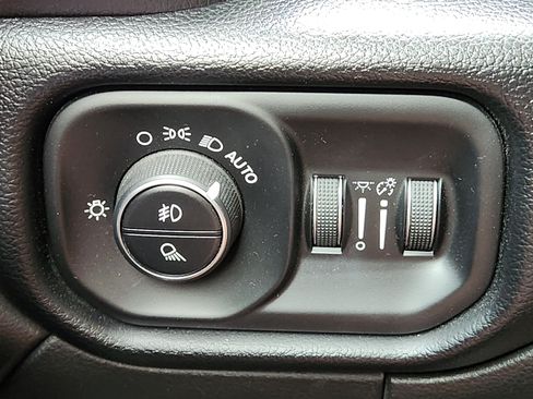 Used 2020 RAM 2500 Laramie AWD/4WD image 26