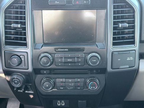 Used 2017 Ford F150 XLT w/ Equipment Group 302A Luxury RWD image 19