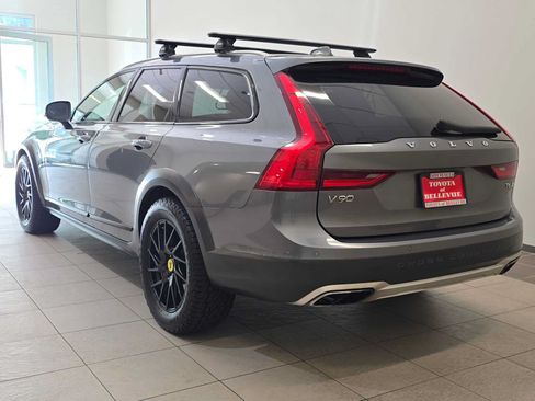 Used 2020 Volvo V90 T6 Cross Country AWD/4WD image 4