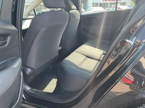 Used 2025 Toyota Corolla LE FWD image 12