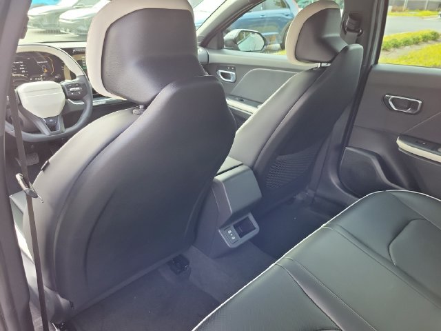 New 2026 Kia K4 GT-Line w/ GT-Line Premium Package FWD image 18