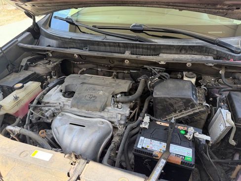 Certified 2018 Toyota RAV4 XLE FWD image 17