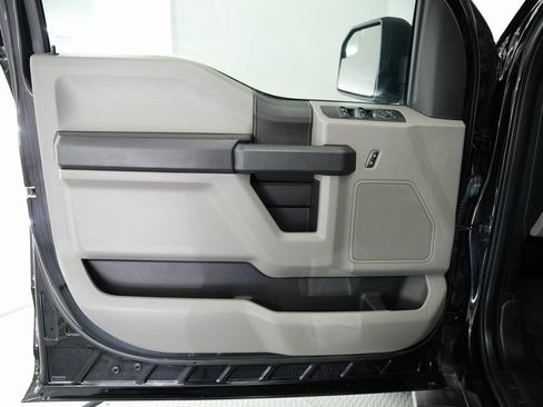 Used 2018 Ford F150 XL w/ Equipment Group 101A Mid AWD/4WD image 44