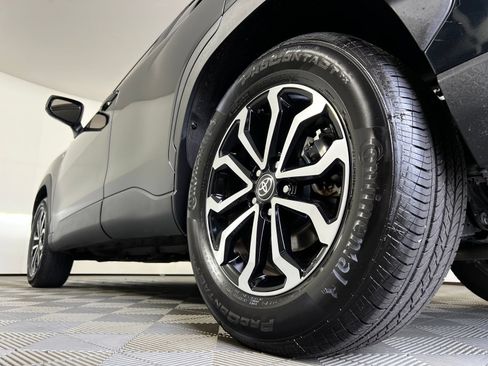 Used 2025 Toyota Corolla Cross AWD Hybrid image 21