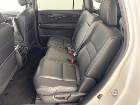 Used 2023 Honda Passport EX-L image 25