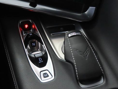Used 2020 Chevrolet Corvette Stingray Coupe w/ Z51 Performance Package RWD image 13