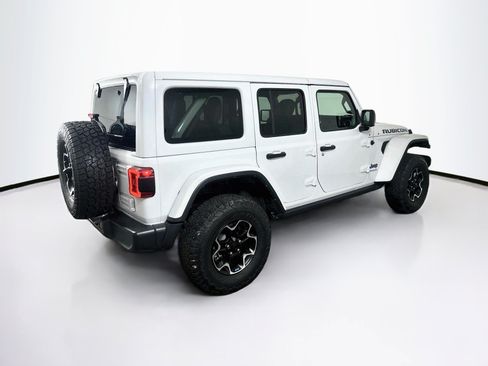 Used 2022 Jeep Wrangler Unlimited Rubicon 4xe AWD/4WD image 9