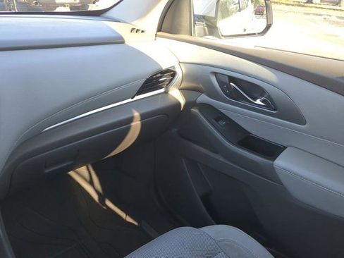 Used 2019 Chevrolet Traverse LT w/ LPO, Floor Liner Package image 16