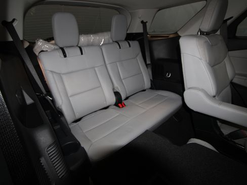 New 2026 Ford Explorer Active w/ Active Comfort Package image 26