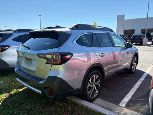 Used 2020 Subaru Outback Limited w/ Popular Package #2 AWD/4WD image 6