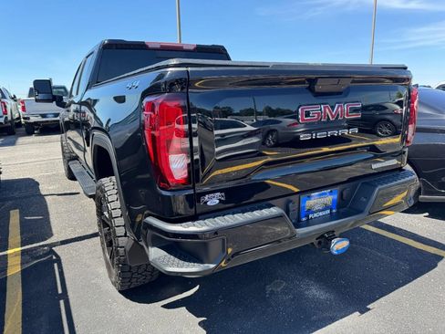 Used 2020 GMC Sierra 1500 Elevation w/ Elevation Value Package AWD/4WD image 9