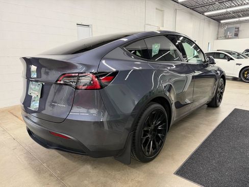 Used 2023 Tesla Model Y Long Range AWD/4WD image 4