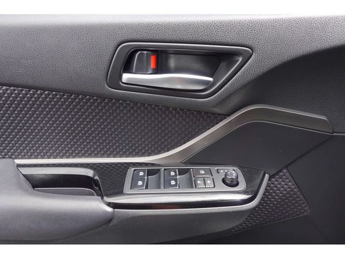 Certified 2019 Toyota C-HR XLE FWD image 11