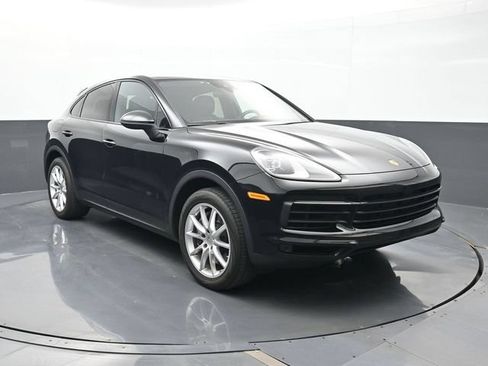 Used 2023 Porsche Cayenne Coupe w/ Premium Package AWD/4WD image 25