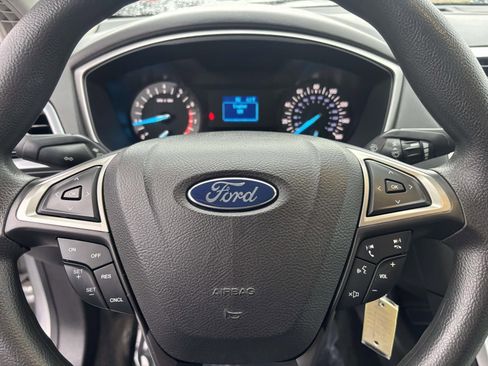 Used 2014 Ford Fusion S image 18