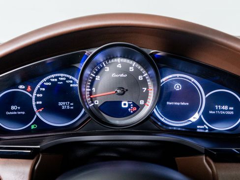 Used 2023 Porsche Cayenne Turbo image 42