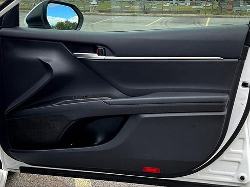 Used 2024 Toyota Camry SE image 22