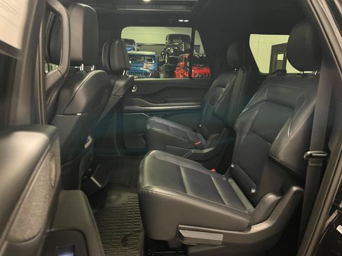 Used 2025 Lincoln Navigator L Reserve w/ Jet Appearance Package AWD/4WD image 30
