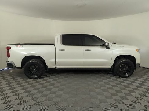 Used 2023 Chevrolet Silverado 1500 LTZ w/ LTZ Convenience Package II AWD/4WD image 7