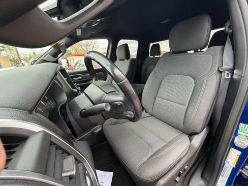Used 2019 RAM 1500 Big Horn AWD/4WD image 11
