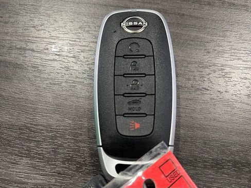 New 2026 Nissan Pathfinder SL image 19