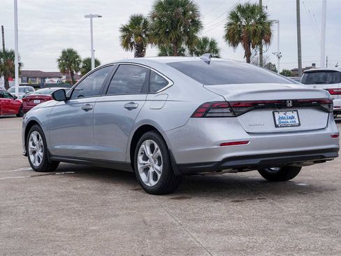 Used 2025 Honda Accord LX image 4