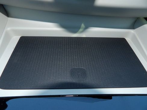 New 2026 Volvo XC60 B5 Ultra w/ Protection Package Premier image 24