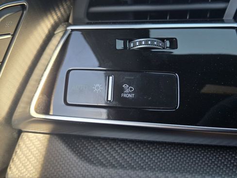 New 2026 Audi SQ8 Premium Plus image 23