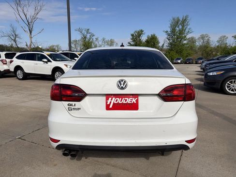 Used 2012 Volkswagen Jetta GLI FWD image 7
