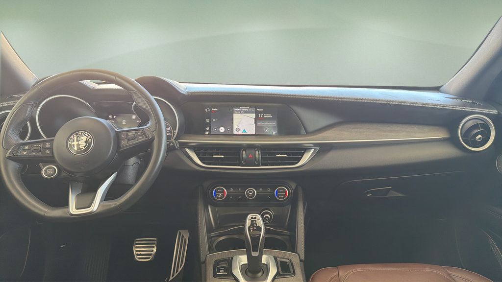 Used 2022 Alfa Romeo Stelvio Ti AWD/4WD image 24