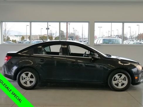 Used 2014 Chevrolet Cruze LT image 9