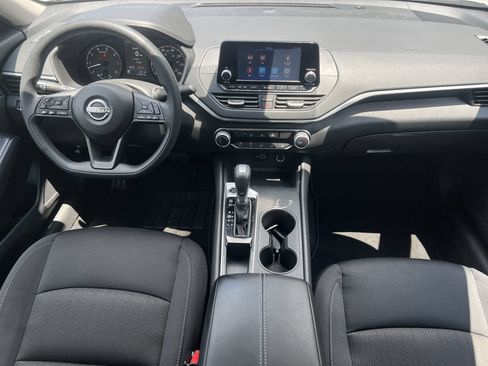 Certified 2024 Nissan Altima 2.5 S FWD image 2