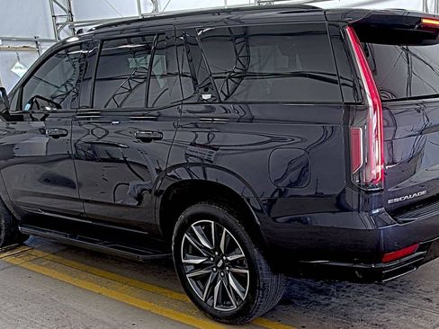 Used 2023 Cadillac Escalade Sport AWD/4WD image 8